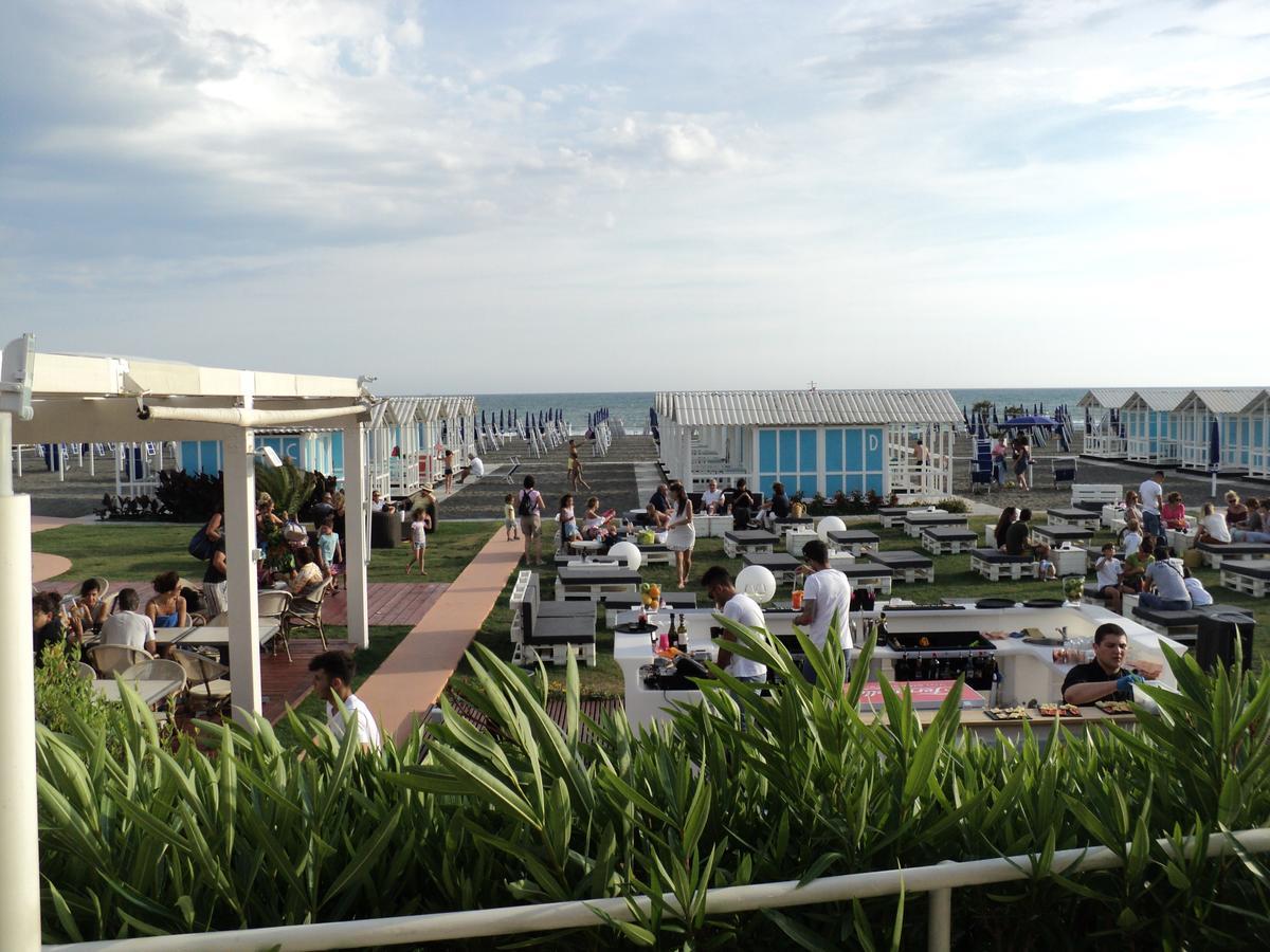 Villino Dei Coralli Lido di Ostia Exteriör bild